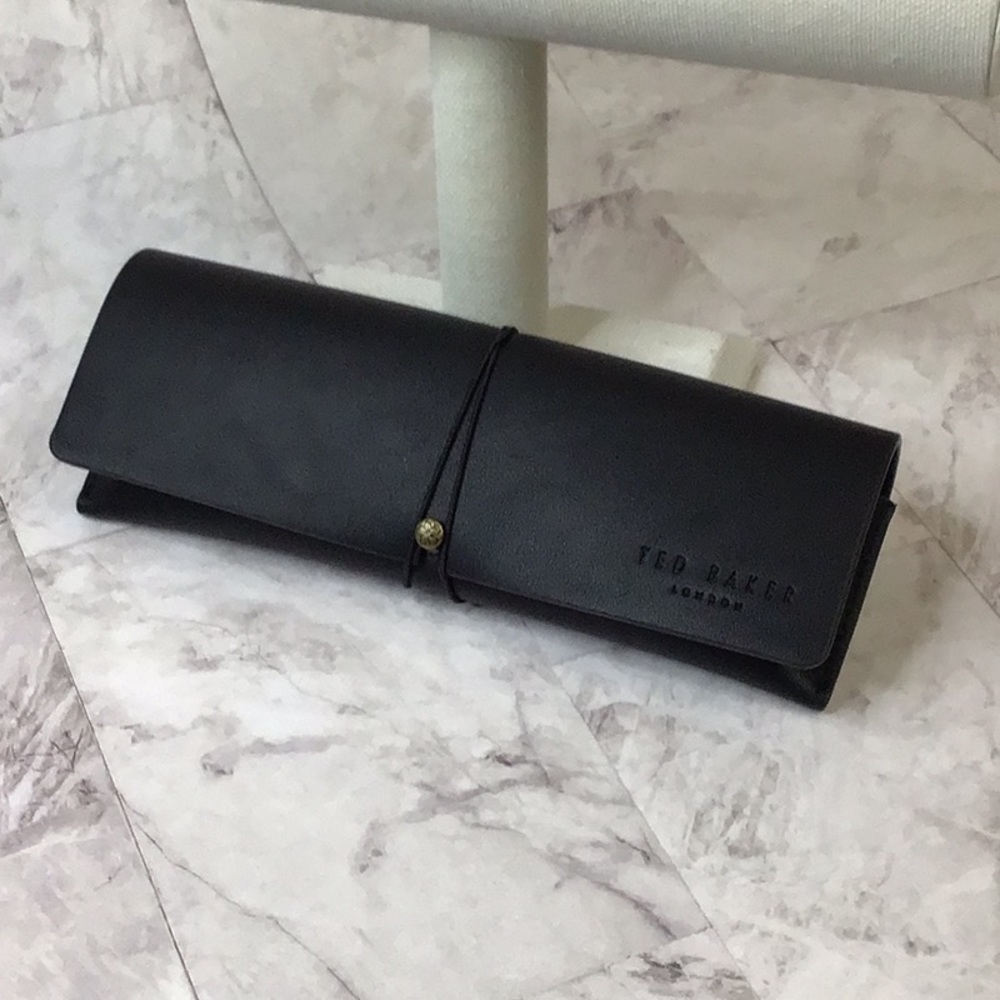 Ted Baker London soft shell sunglasses case